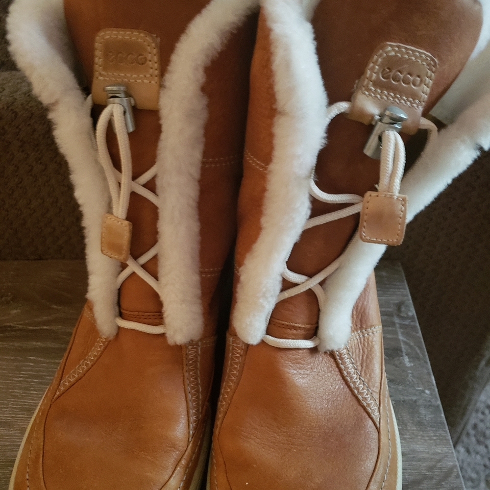 Ecco Trace Tie Hydromax Snow Boots